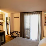 Mantra Suite&rooms Nocleg ze śniadaniem 4*