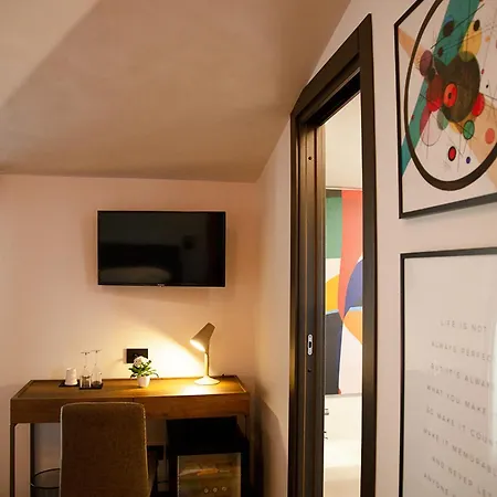 Nocleg ze śniadaniem Mantra Suite&rooms