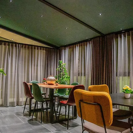 Mantra Suite&rooms